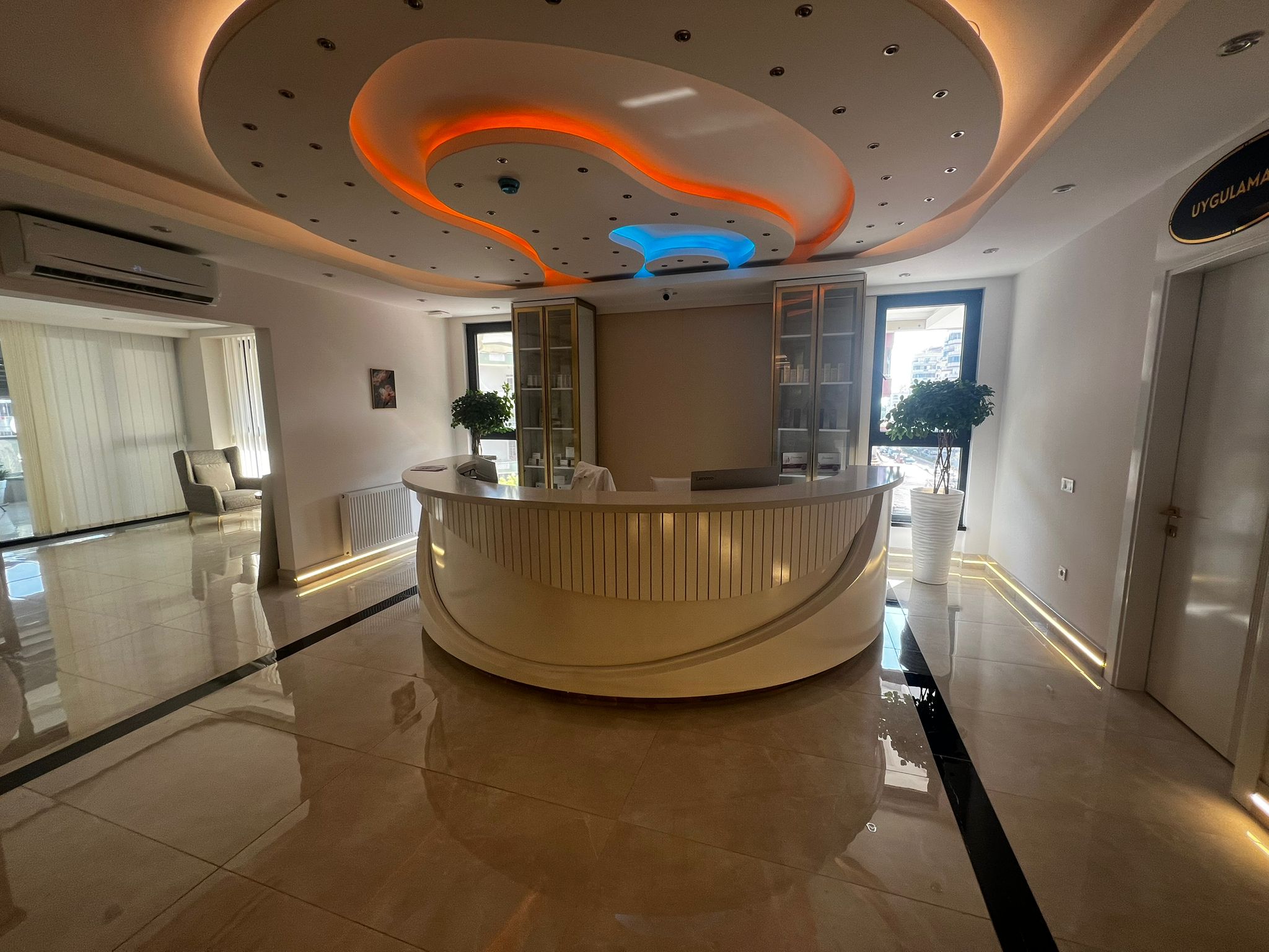 Private Men’s Health clinic lobby in Antalya, Turkey